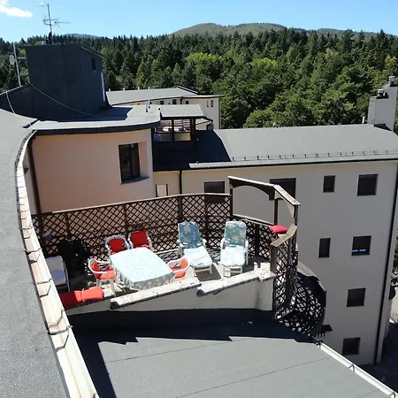 Attico Selva Dei Pini Apartamento